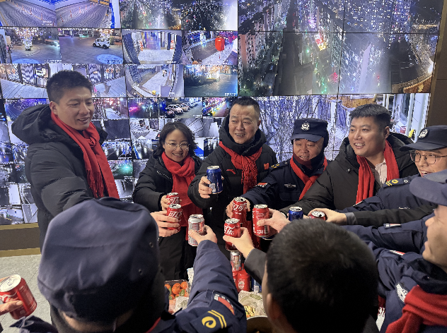 除夕守岁,金泰同行|慰问鼓干劲,情系一线暖人心(图1) image.png