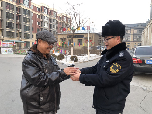 金泰物业贴心服务，杯杯豆浆送温暖！(图1)